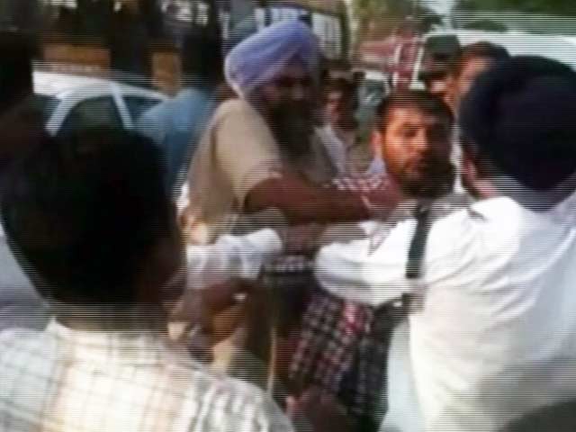 बादल परिवार की ऑर्बिट बसों का दबंगई से रहा है पुराना रिश्ता