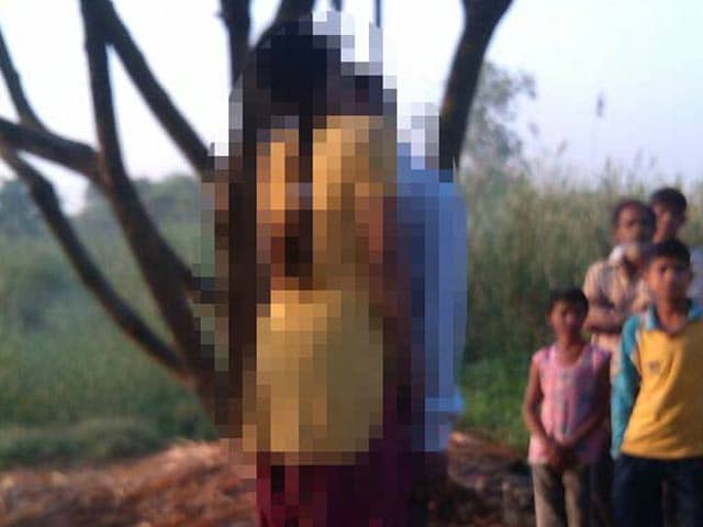 Video : Photo of Young Couple Hanging From Tree Shows Horrific End to Love Story