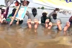 In Fight for Help, These Farmers Have Been on a 'Water Protest' for 25 Days In Fight for Help, These Farmers Have Been on a 'Water Protest' for 25 Days
