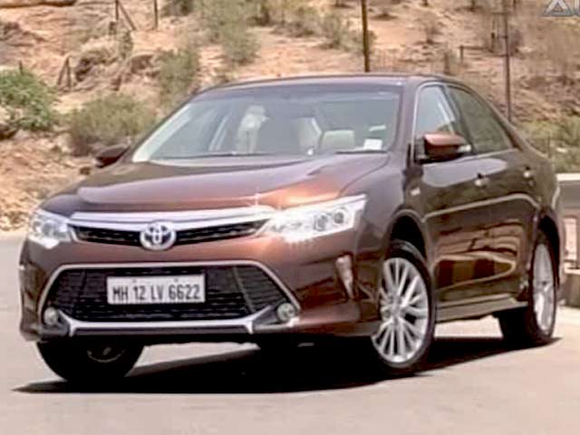 Camry Hybrid & Jetta Facelift, Honda's New India Plans & 10 Years of the Maruti Suzuki Swift
