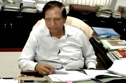 लोकायुक्त की जांच रिपोर्ट पर कुंडली मारकर बैठी यूपी सरकार, सुस्ती के खिलाफ PIL लोकायुक्त की जांच रिपोर्ट पर कुंडली मारकर बैठी यूपी सरकार, सुस्ती के खिलाफ PIL