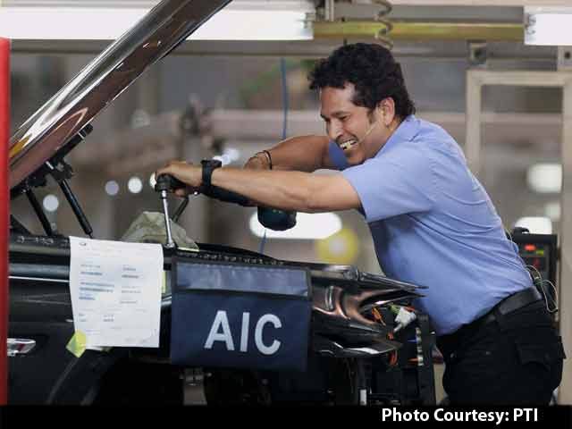 Master Blaster Sachin Tendulkar Turns Master Engineer