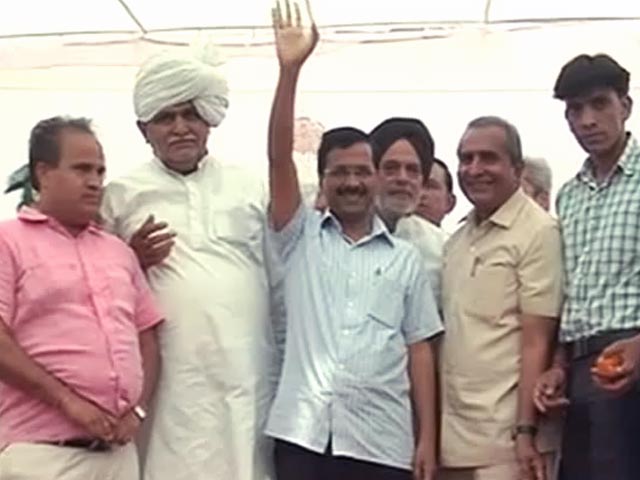 बड़ी खबर : किसानों के मुआवज़े पर राजनीति