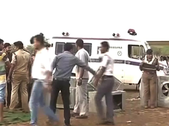 रायपुर में गिरा मंच, पीएम मोदी का दौरा हुआ रद्द