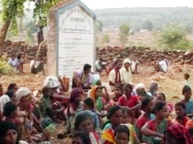 बस्तर में अल्ट्रा मेगा स्टील प्लांट के खिलाफ विरोध-प्रदर्शन