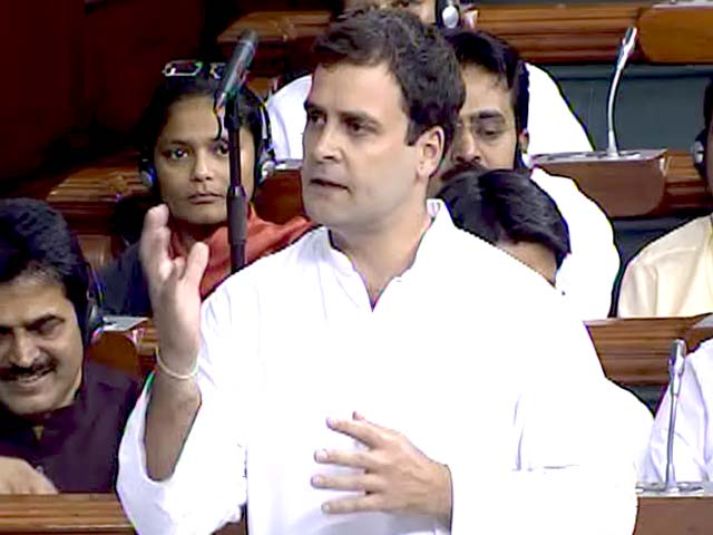'सूट-बूट की सरकार' पर राहुल गांधी का फिर वार, अब तो दिनदहाड़े आते हैं चोर