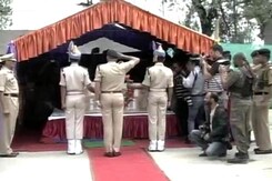 Political Leaders Skip Wreath-Laying Ceremony of CRPF Jawans Shot Dead in Srinagar Political Leaders Skip Wreath-Laying Ceremony of CRPF Jawans Shot Dead in Srinagar