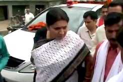 प्राइम टाइम इंट्रो : पुरानी से कितनी अलग हैं सरकार की नई बीमा, पेंशन योजनाएं? प्राइम टाइम इंट्रो : पुरानी से कितनी अलग हैं सरकार की नई बीमा, पेंशन योजनाएं?