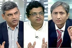 प्राइम टाइम : कारगर हो पाएंगी सरकार की नई बीमा, पेंशन योजनाएं? प्राइम टाइम : कारगर हो पाएंगी सरकार की नई बीमा, पेंशन योजनाएं?