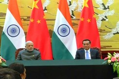 Prime Minister Narendra Modi Announces Electronic Visas for Chinese Tourists Prime Minister Narendra Modi Announces Electronic Visas for Chinese Tourists