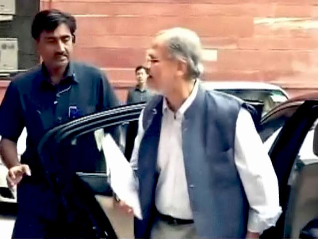 फिर आमने-सामने दिल्ली सरकार और उपराज्यपाल