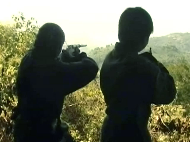 बिहार में नक्सल 'टैक्स' : पैसे जुटाकर हेलिकॉप्टर बनाने की फिराक में नक्सली