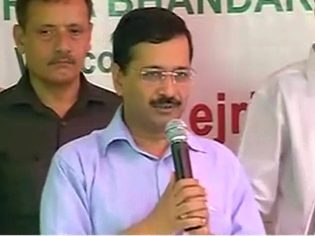 खबरों की खबर : दिल्ली के दंगल में नए दांव