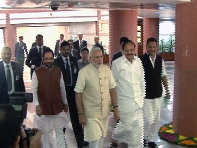 पीएम के घर हुई बैठक में CVC और CIC की नियुक्ति पर नहीं हुआ कोई फैसला