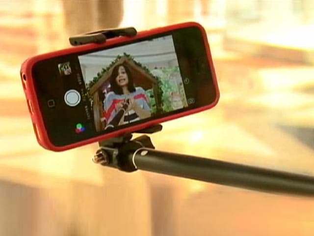 Video : Market Watch: Shutter Speed Selfie Stick and More