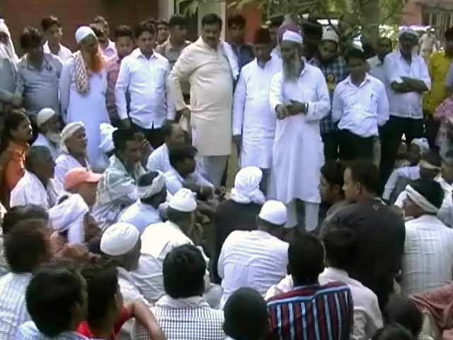 फरीदाबाद : दो समुदायों में झड़प, पीड़ितों ने ले रखी है थाने में शरण