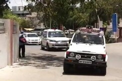 वीआईपी नेताओं की पायलट गाड़ी पर हरियाणा सरकार ने लगाई पाबंदी वीआईपी नेताओं की पायलट गाड़ी पर हरियाणा सरकार ने लगाई पाबंदी