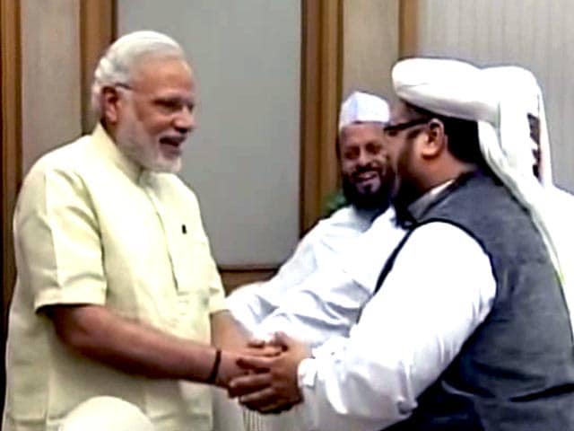 Video : पीएम मोदी ने मुस्लिम समाज को दिया भरोसा, आधी रात को भी सेवा में हाजिर