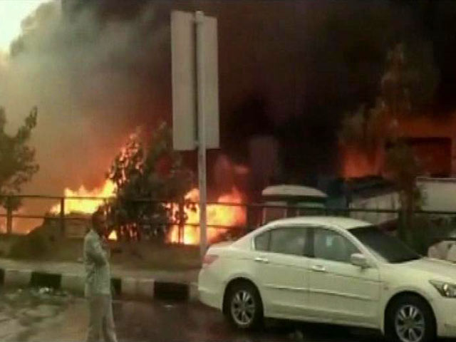 Fire Breaks in Warehouse in Delhi's Punjabi Bagh, No Casualties Reported