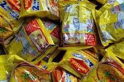 गुजरात में भी मैगी पर लगी एक महीने की पाबंदी गुजरात में भी मैगी पर लगी एक महीने की पाबंदी