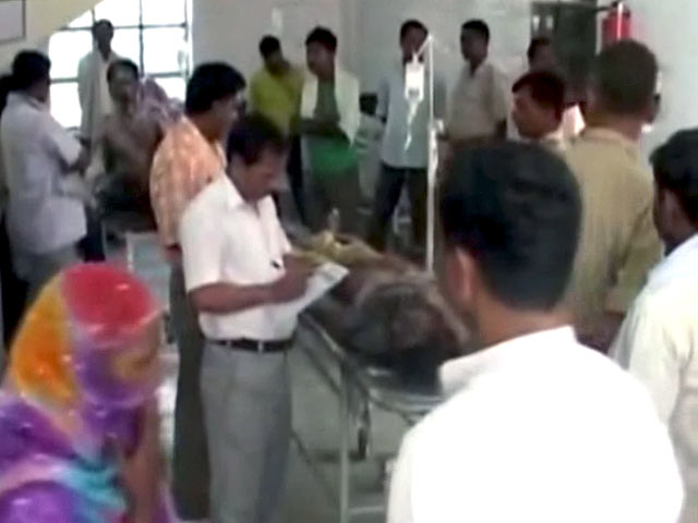 उत्तर प्रदेश के मंत्री के खिलाफ पत्रकार को जिंदा जलाने पर एफआईआर दर्ज