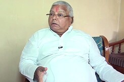 प्राइम टाइम में बोले लालू, हमारे अहंकार से कोई गड़बड़ हुई तो देश हमें माफ़ नहीं करेगा प्राइम टाइम में बोले लालू, हमारे अहंकार से कोई गड़बड़ हुई तो देश हमें माफ़ नहीं करेगा