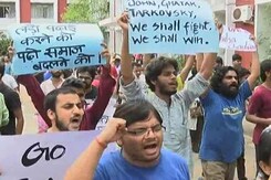 Pune Film Institute Students Protest After Actor-BJP Member is Appointed Chief Pune Film Institute Students Protest After Actor-BJP Member is Appointed Chief
