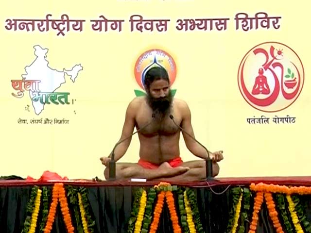 योग दिवस की तैयारी : दिल्ली में रामदेव के नेतृत्व में हुआ अभ्यास शिविर का आयोजन