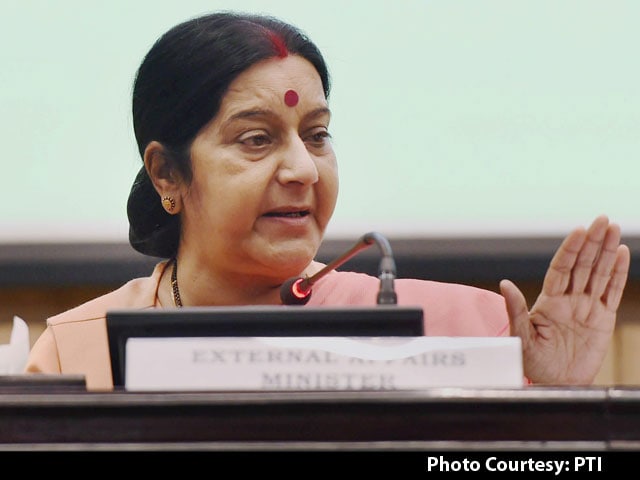 Video : BJP Backs Sushma Swaraj, Lalit Modi Refuses to Comment on Travel Document Row