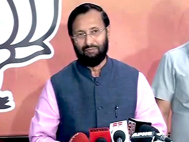 कांग्रेस के राज में ही भागे थे ललित मोदी : प्रकाश जावडेकर का कांग्रेस पर हमला