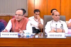 फैसला सरकार की जिम्मेदारी, सुषमा की नीयत अच्छी थी : जेटली फैसला सरकार की जिम्मेदारी, सुषमा की नीयत अच्छी थी : जेटली