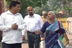 जमीन अधिग्रहण कानून में बदलाव के खिलाफ एक हुए किसान व मजदूर संगठन जमीन अधिग्रहण कानून में बदलाव के खिलाफ एक हुए किसान व मजदूर संगठन