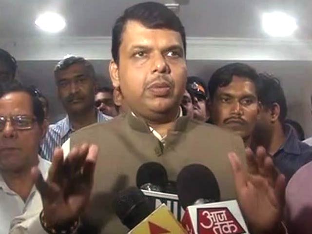 Video: Mumbai Rains: Maharashtra Chief Minister Devendra Fadnavis Promises Advisories Every 2 Hours