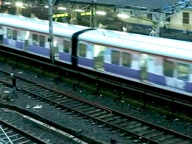 As Rain Stops, Water Recedes From Mumbai Roads; Train Services Resume