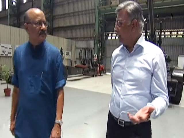 'अगले 10-15 साल में हम तोपखाने में चोटी के 3 देशों में आना चाहते हैं'