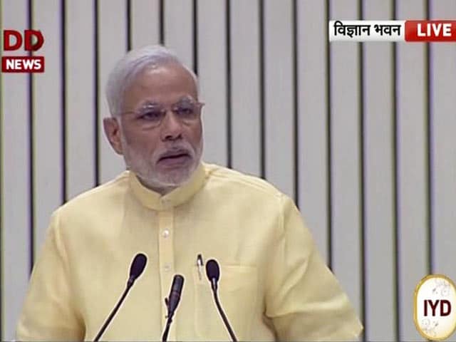 Video : 'In a World of Fear, Yoga Gives Courage': PM Modi on International Yoga Day