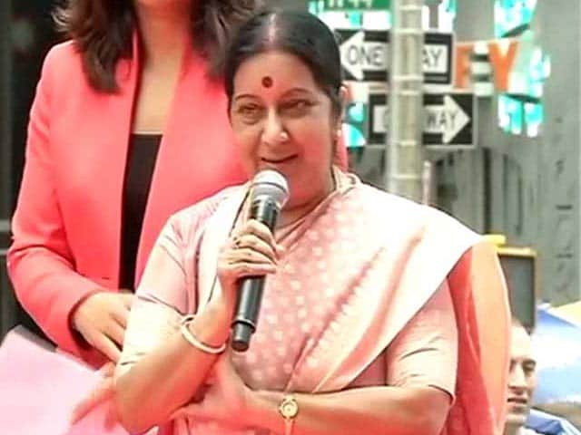 Video : 'Yoga is Best Thing to Turn to When Anti-Depressants Don't Work': Sushma Swaraj at New York's Times Square