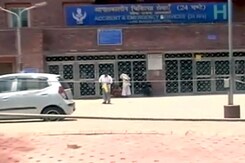 स्वास्थ्य सुविधाओं को बहाल करने के लिए दिल्ली सरकार ने हड़ताली डॉक्टरों पर लगाया ESMA स्वास्थ्य सुविधाओं को बहाल करने के लिए दिल्ली सरकार ने हड़ताली डॉक्टरों पर लगाया ESMA