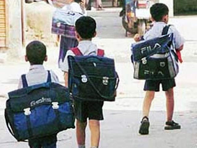 ग़रीबों के हक़ पर डाका, दिल्ली में स्कूल एडमिशन बना धंधा