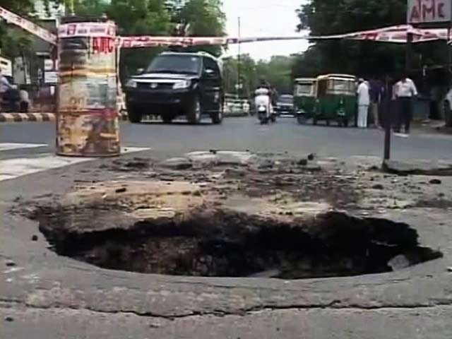 पहली ही बारिश में खुली अहमदाबाद में डिजास्‍टर मैनेजमेंट की पोल