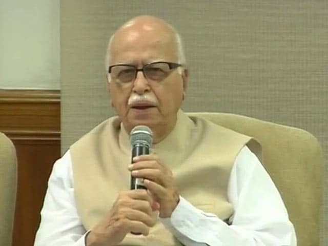 Video : 'Need to Maintain Probity in Public Life, I Resigned After Hawala Scam,' Says LK Advani