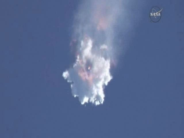 SpaceX Rocket Explodes Minutes After Launch From Florida
