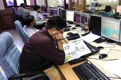 ग्रीस संकट से सहमा शेयर बाजार, सेंसेक्स औंधे मुंह गिरा ग्रीस संकट से सहमा शेयर बाजार, सेंसेक्स औंधे मुंह गिरा