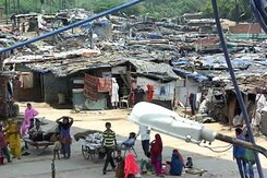 अवैध झुग्गियों की वजह से अधर में लटका रेलवे का 150 करोड़ का प्रोजेक्ट अवैध झुग्गियों की वजह से अधर में लटका रेलवे का 150 करोड़ का प्रोजेक्ट