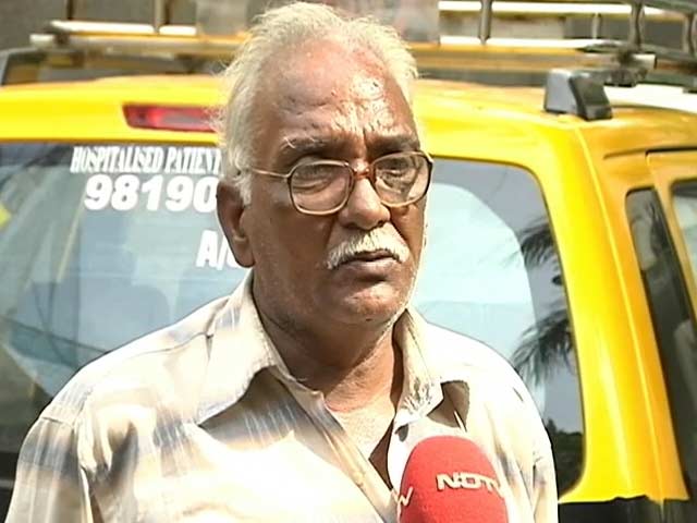 Mumbai Engineer-Turned-Taxi Driver Ferries Patients For Free