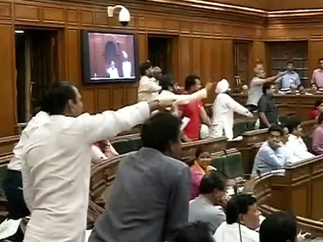 इंडिया 7 बजे : दिल्ली में वैट पर बिल पास