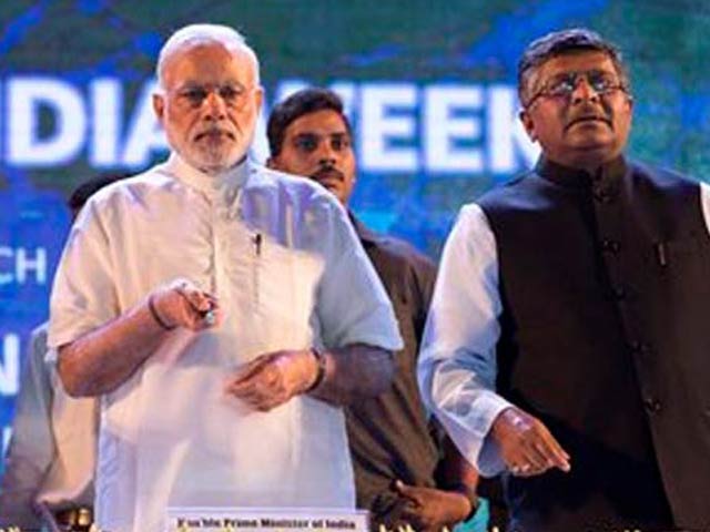 प्राइम टाइम इंट्रो : डिजिटल इंडिया के लाभ और सवाल?