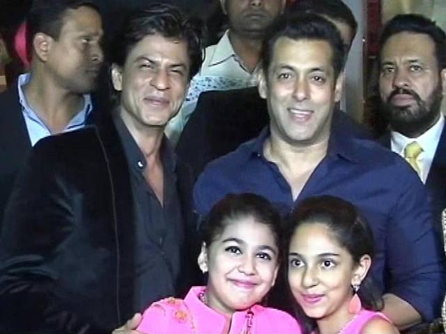 SRK, Salman to Release Films <i>Saath Saath</i>