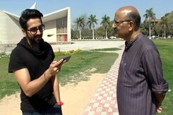 मां से मिला हिंदी में गाने और कविताएं लिखने का गुण : आयुष्मान खुराना मां से मिला हिंदी में गाने और कविताएं लिखने का गुण : आयुष्मान खुराना