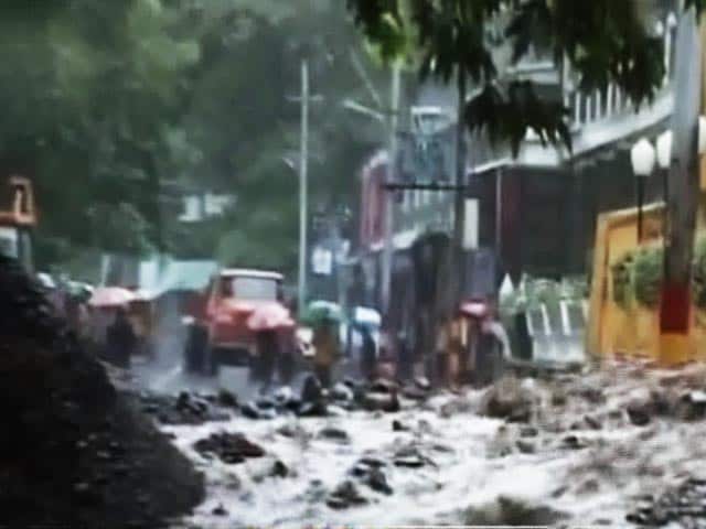 Videos : स्पीड न्यूज : नैनीताल में भारी बारिश के चलते जनजीवन प्रभावित